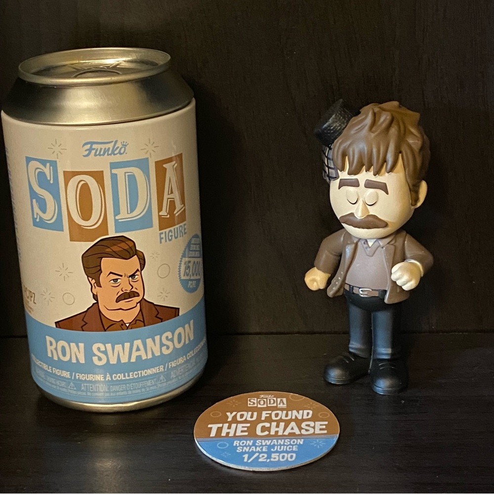 Funko Soda Ron Swanson snake juice chase 1/2500